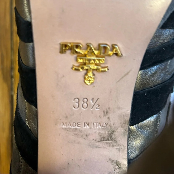 Prada Suede Camoscio Ardesia Zebra Pumps, size 38.5 - Picture 8 of 10